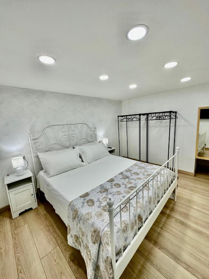 La Casa Di Elisa Apartman Nápoly Kültér fotó